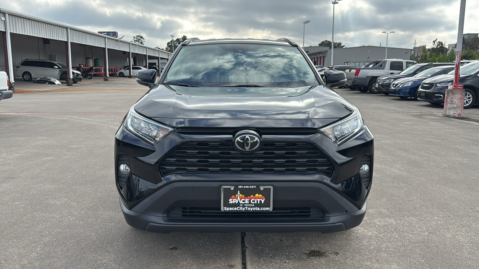 2021 Toyota RAV4 XLE 2