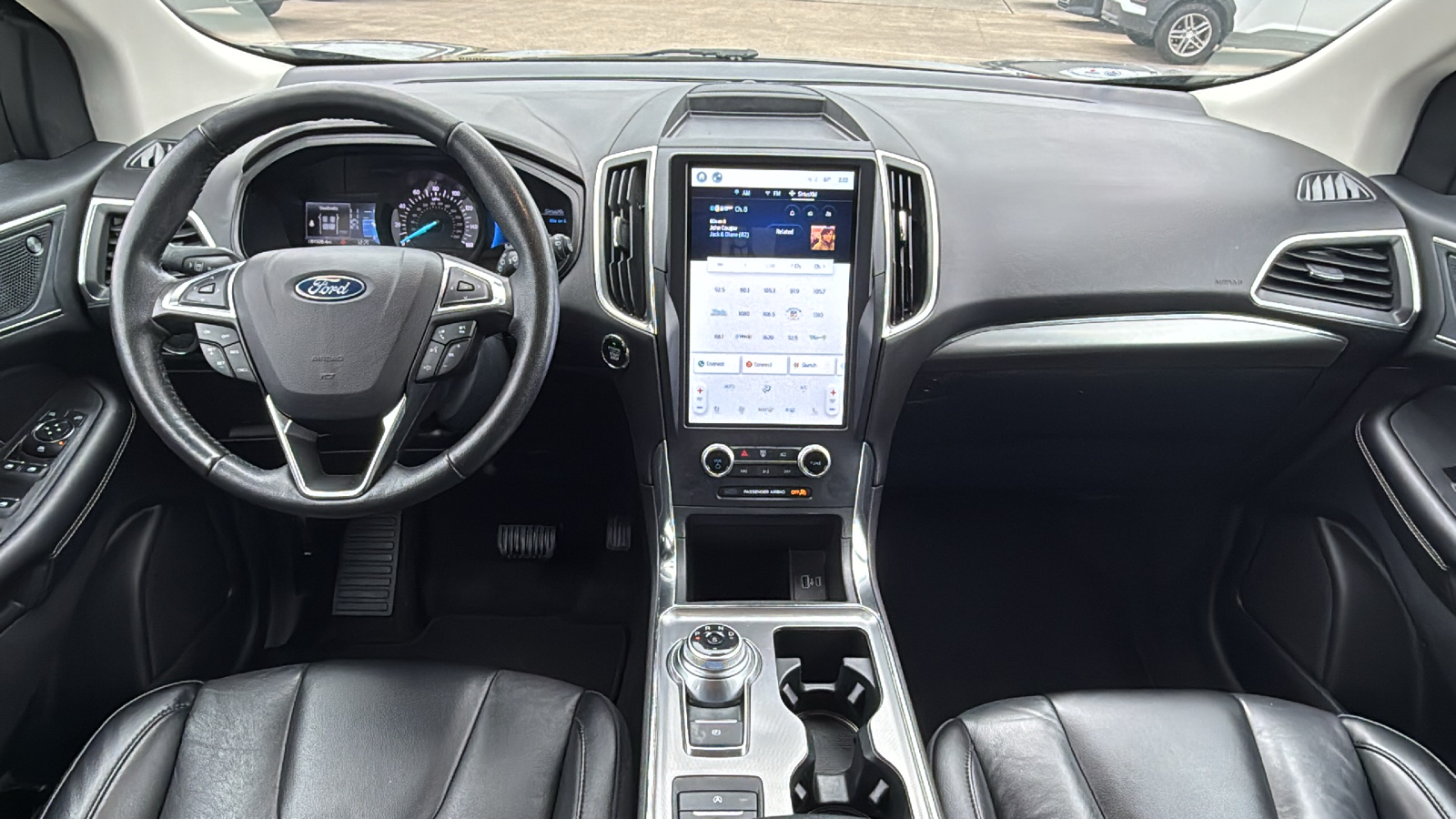 2022 Ford Edge Titanium 19