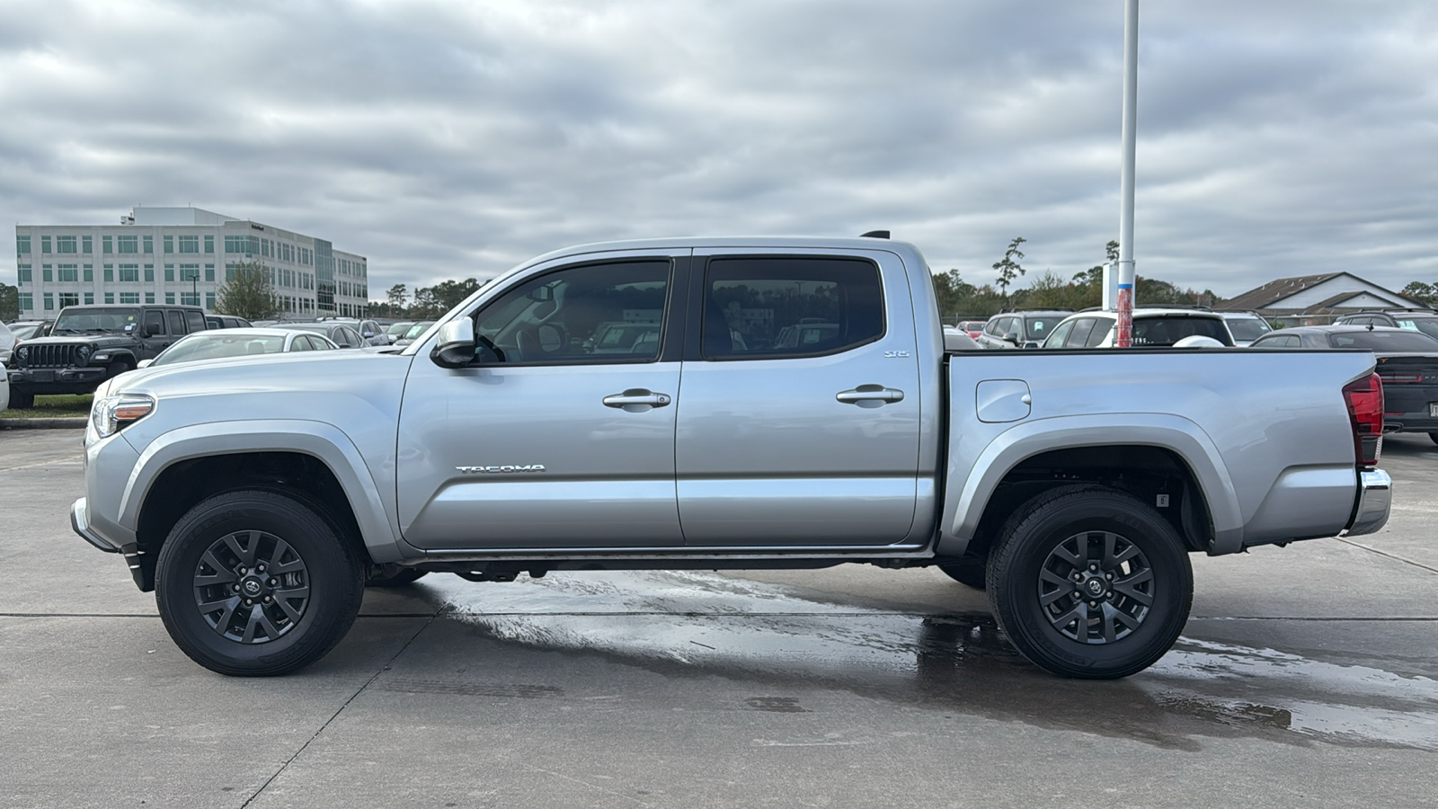 2023 Toyota Tacoma SR5 6