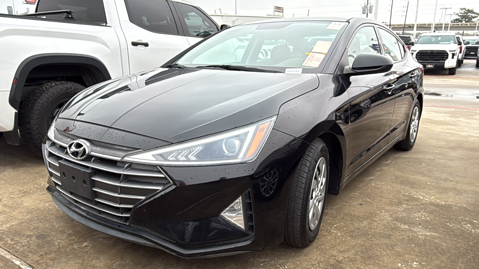 2019 Hyundai Elantra SE 3