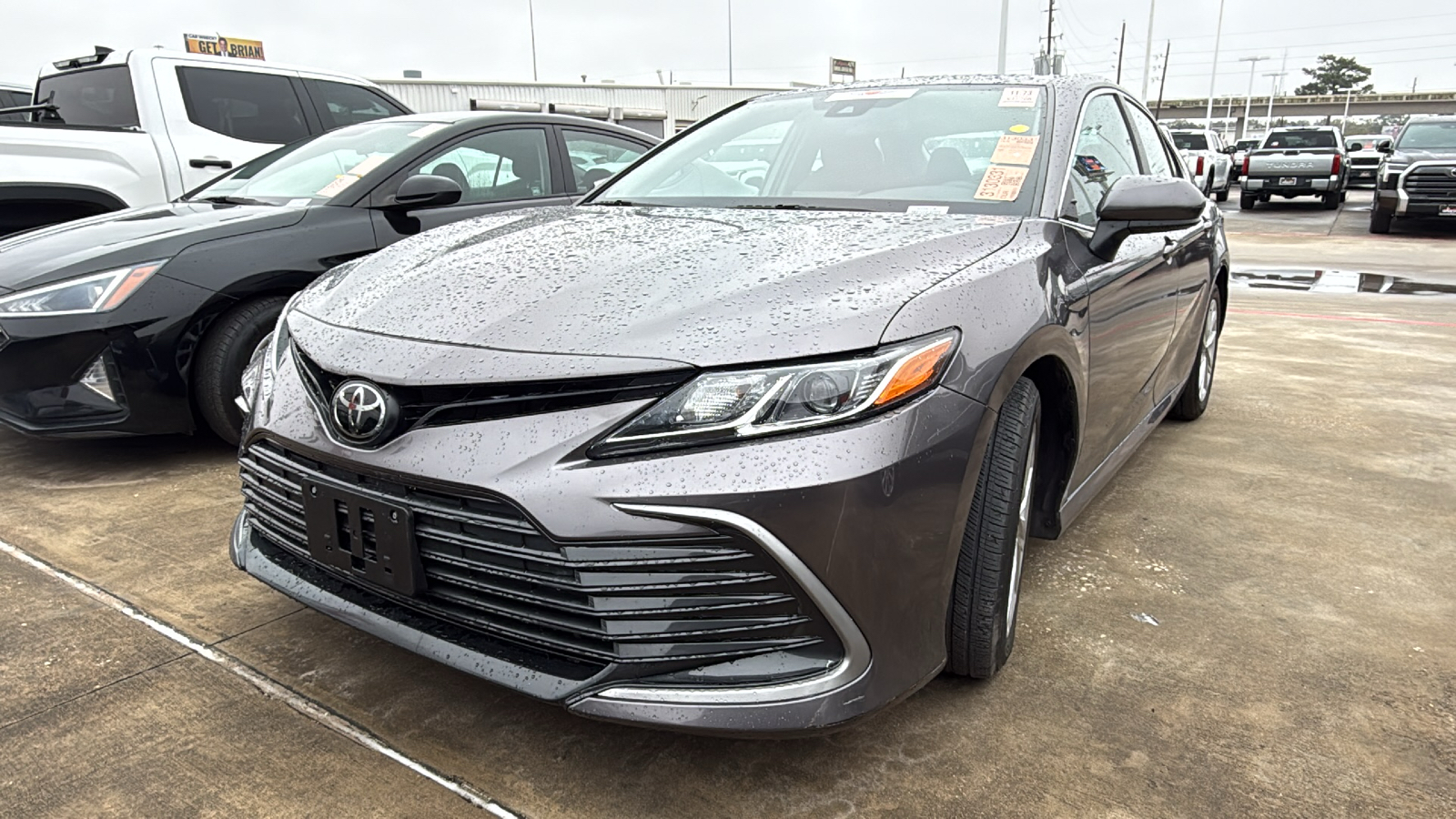 2023 Toyota Camry LE 3