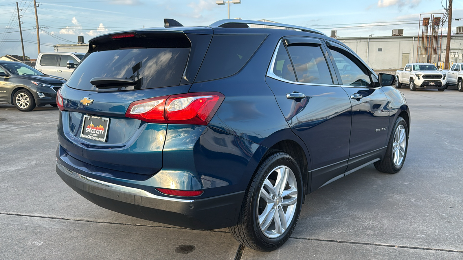 2021 Chevrolet Equinox Premier 8