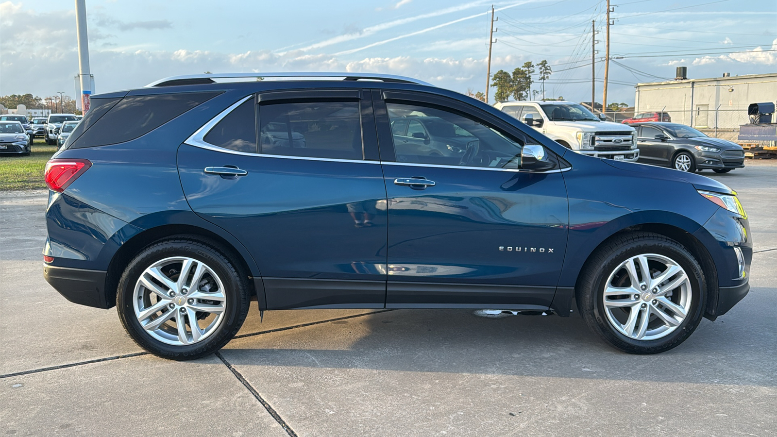 2021 Chevrolet Equinox Premier 9