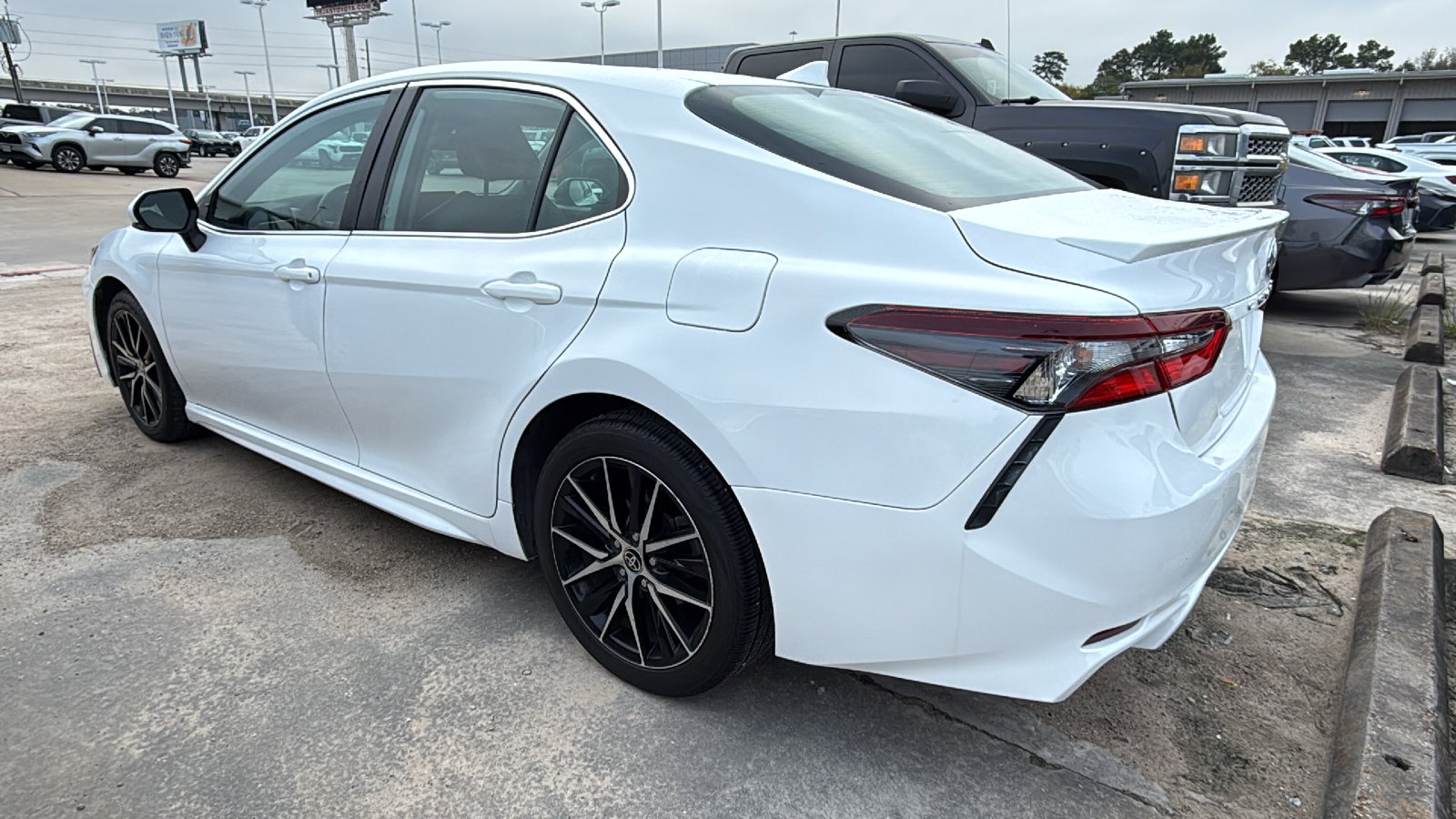 2022 Toyota Camry SE 5