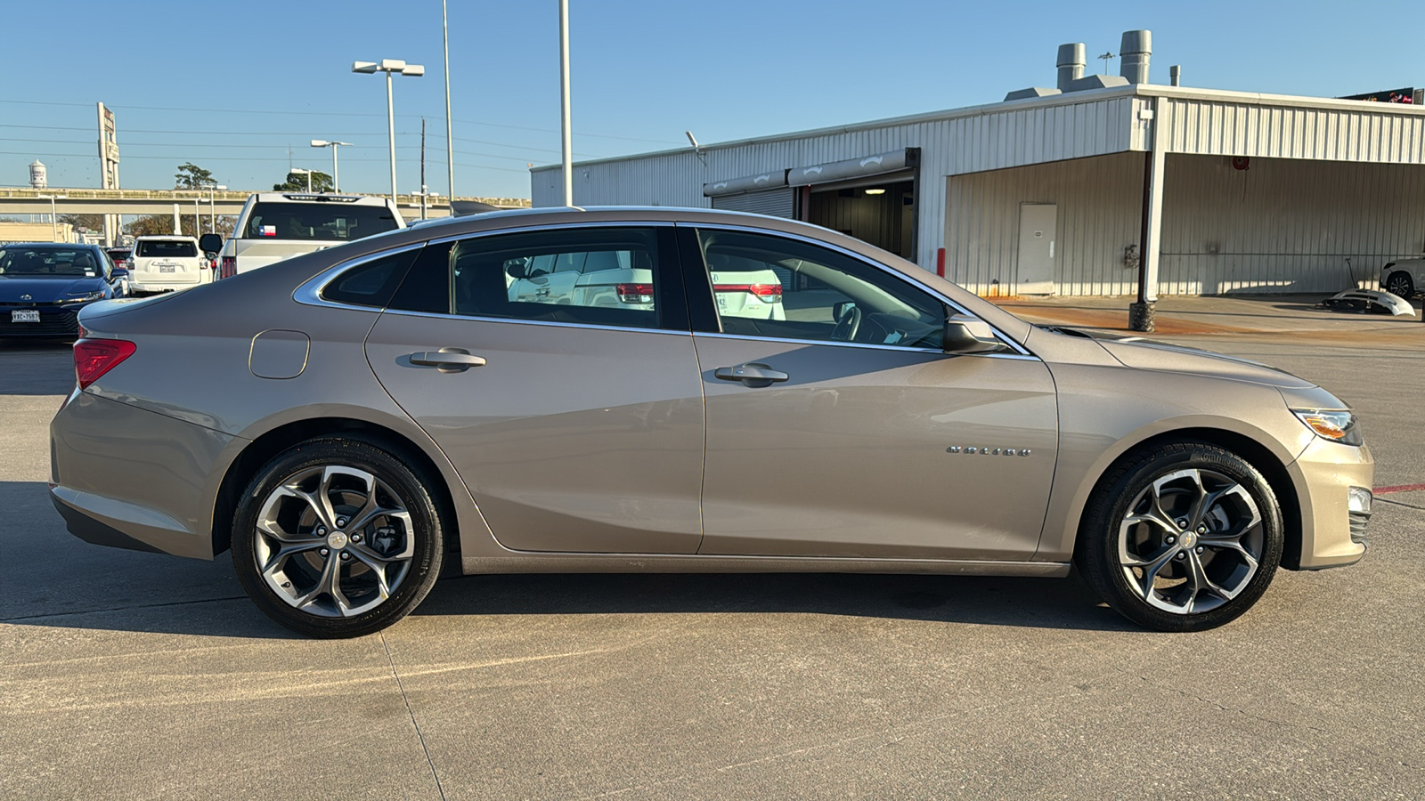 2023 Chevrolet Malibu LT 9