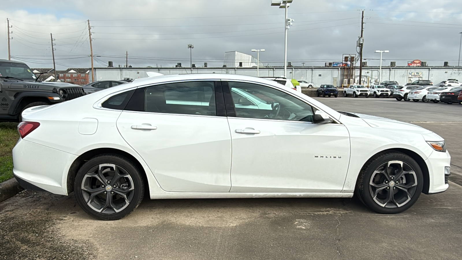 2022 Chevrolet Malibu LT 8