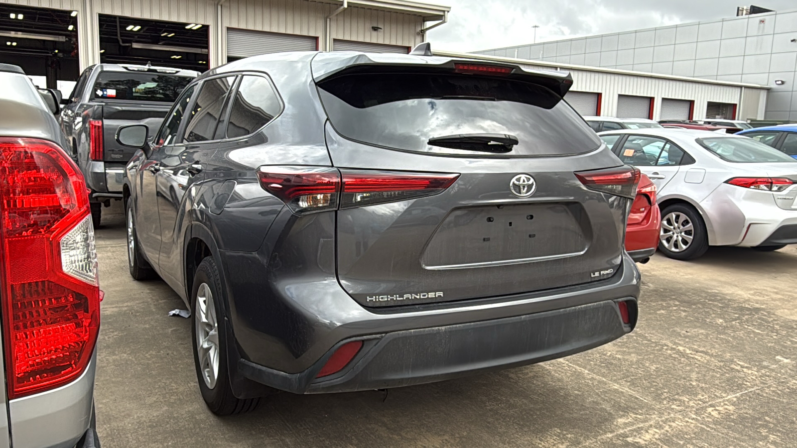 2024 Toyota Highlander LE 5