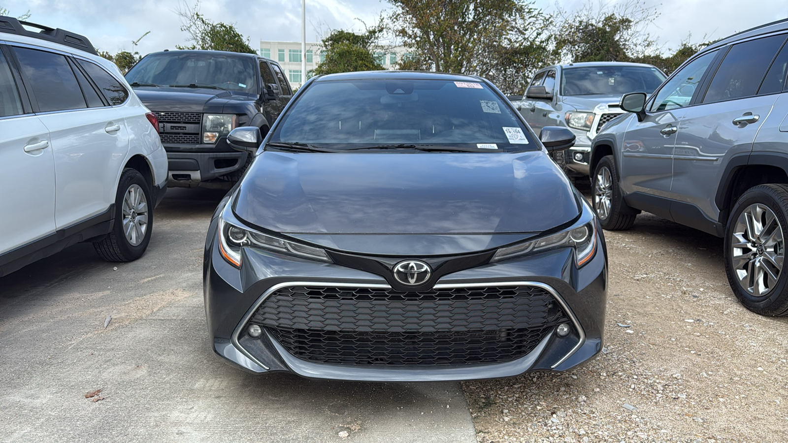 2022 Toyota Corolla Hatchback XSE 3