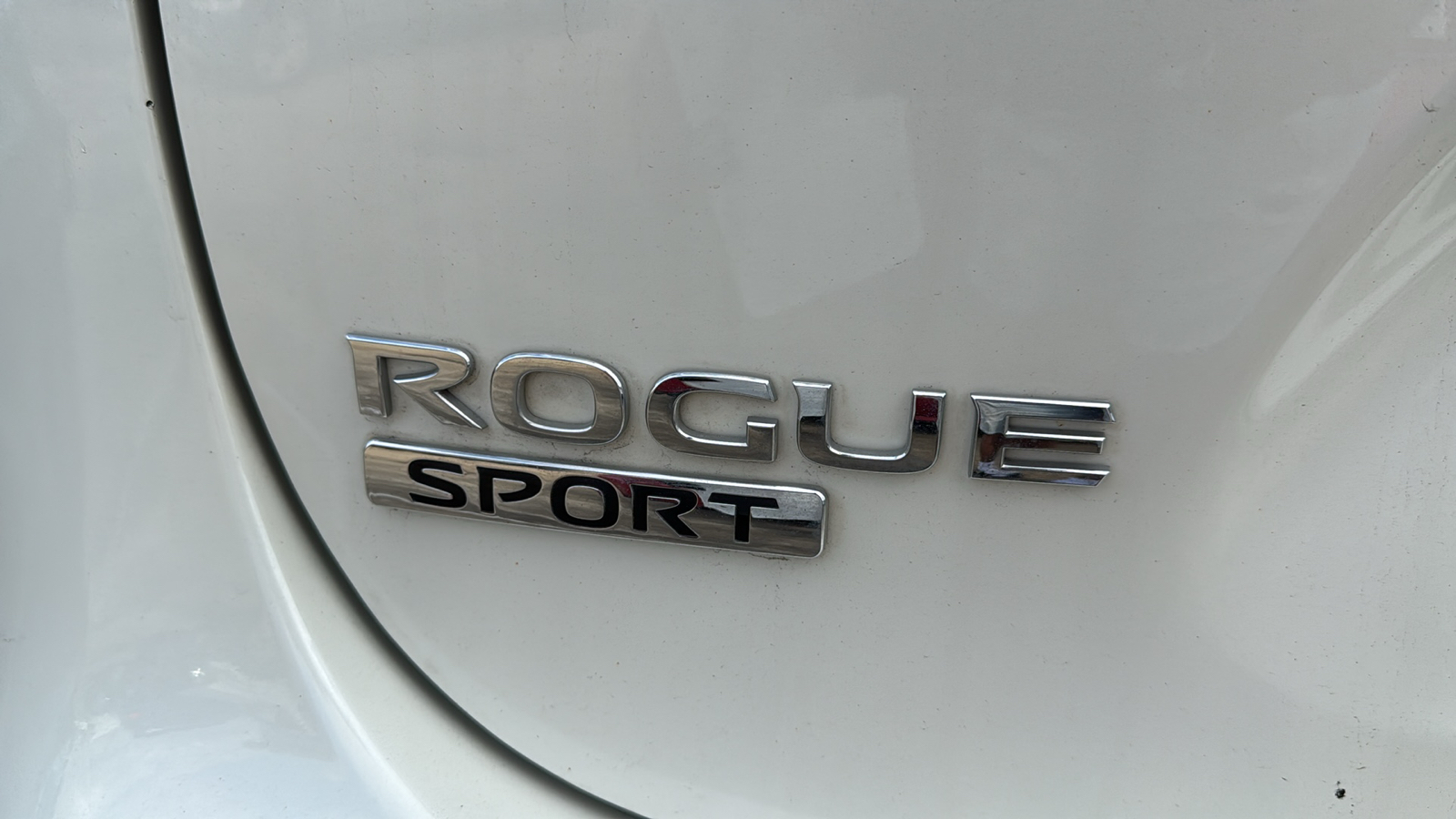 2021 Nissan Rogue Sport SL 9