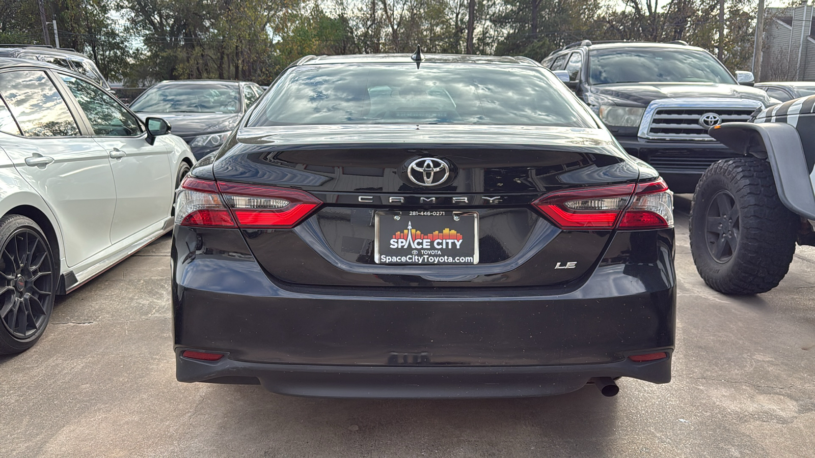 2023 Toyota Camry LE 4