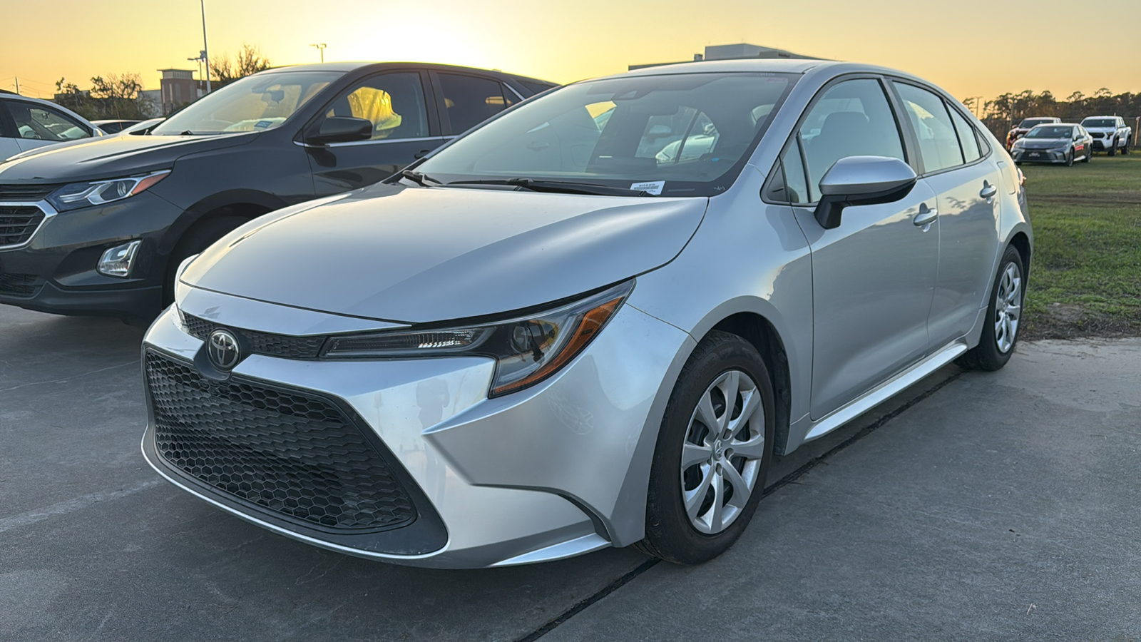 2022 Toyota Corolla LE 4