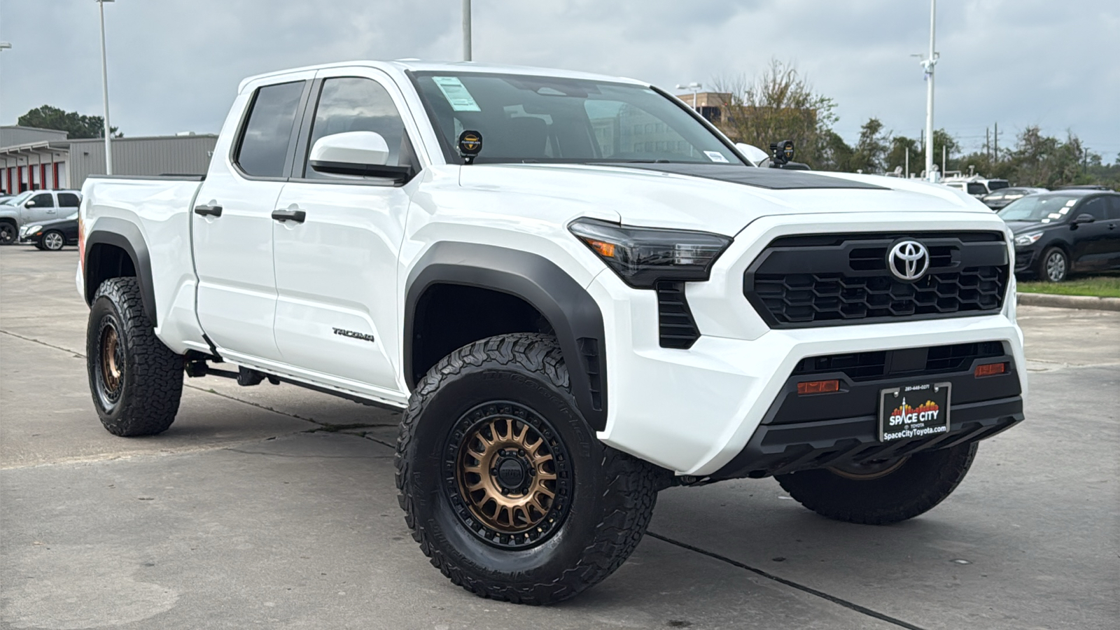 2024 Toyota Tacoma TRD Off-Road 2