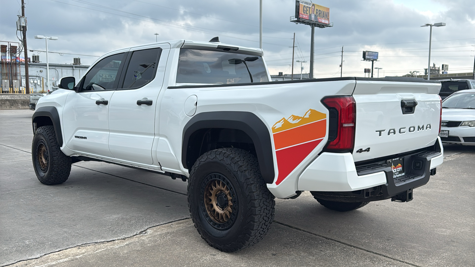 2024 Toyota Tacoma TRD Off-Road 6