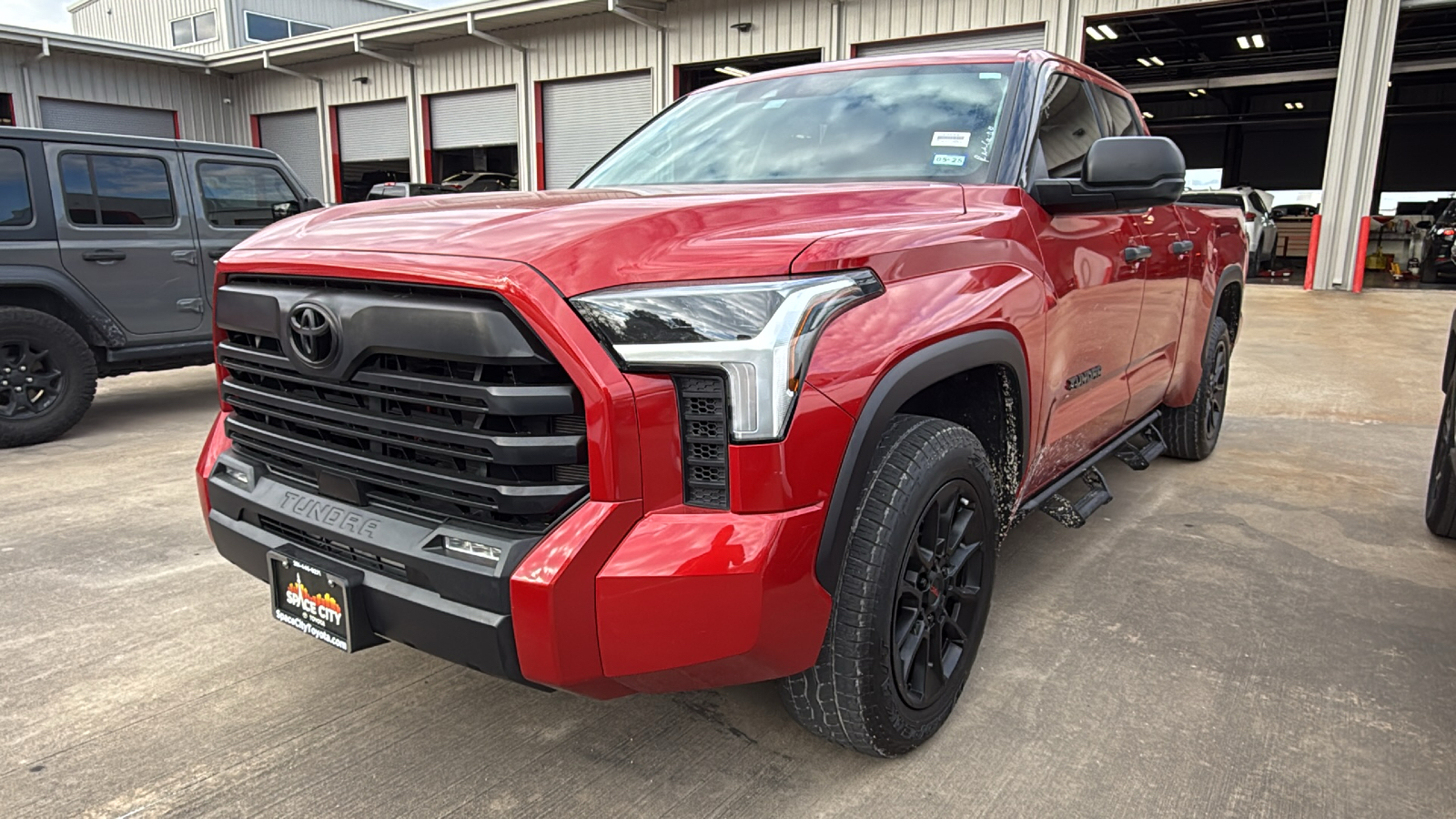 2022 Toyota Tundra SR5 2