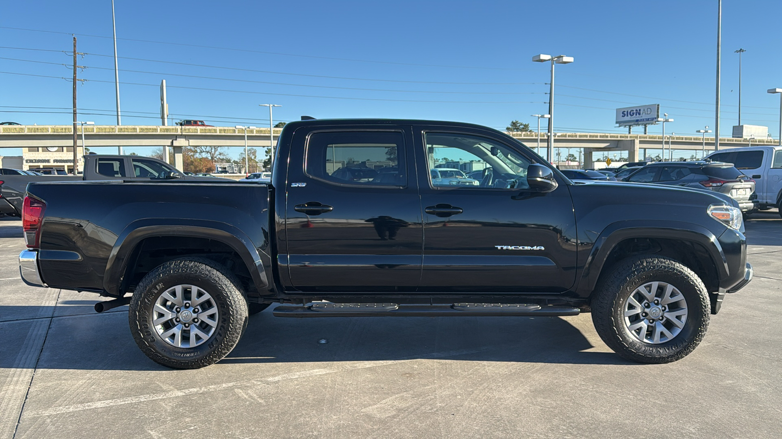 2019 Toyota Tacoma SR5 9