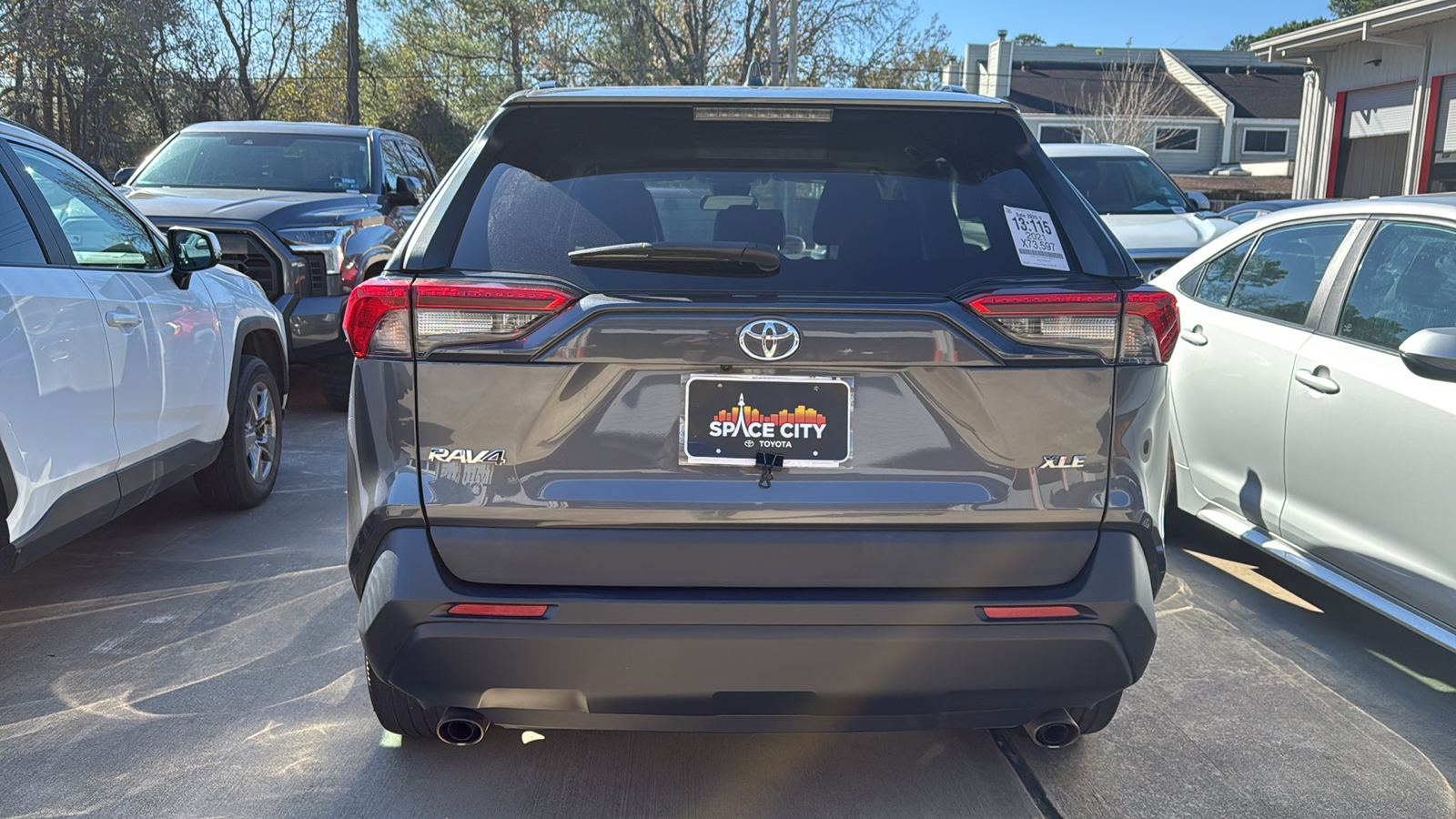 2021 Toyota RAV4 XLE Premium 5