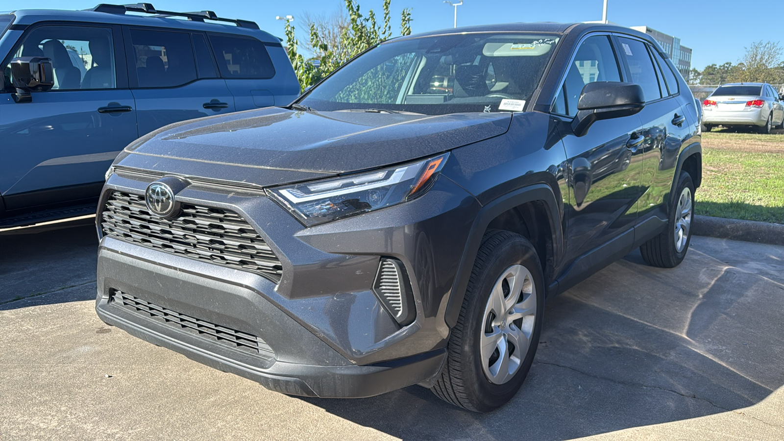 2024 Toyota RAV4 LE 4