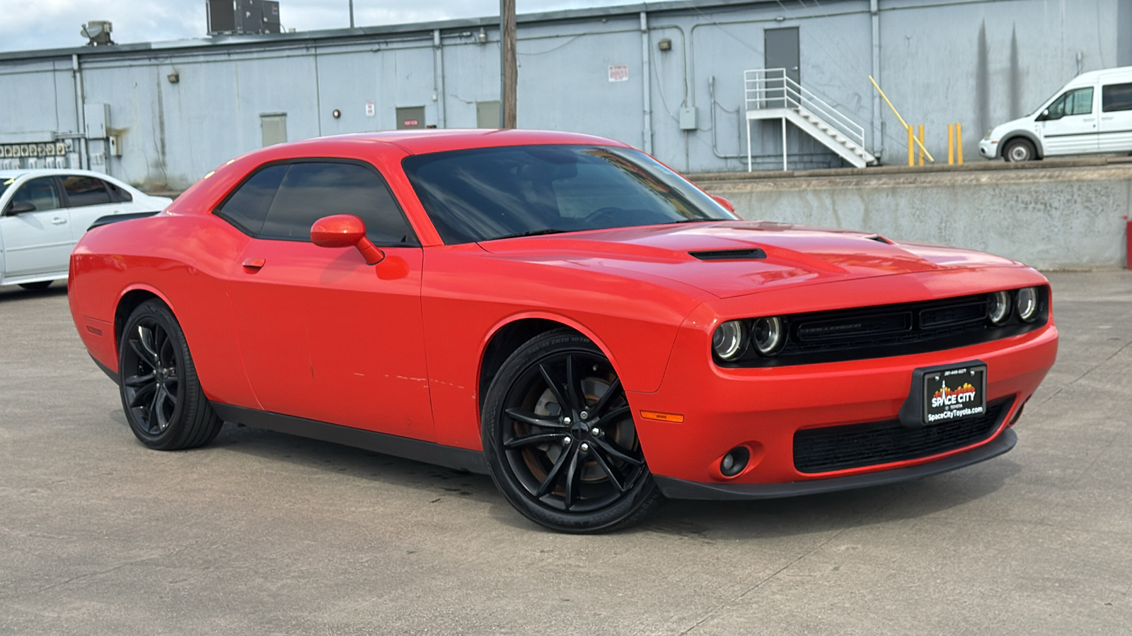 2016 Dodge Challenger SXT 2