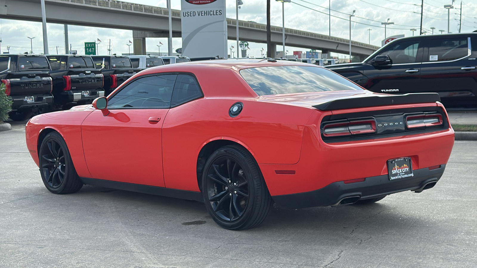 2016 Dodge Challenger SXT 6