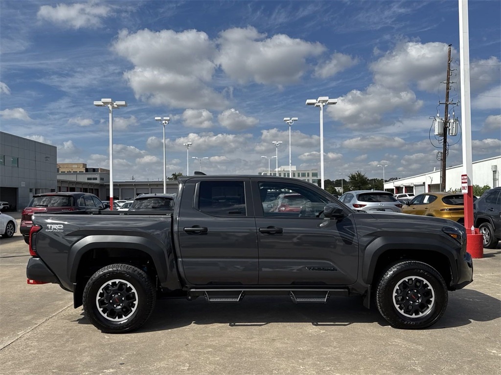 2024 Toyota Tacoma TRD Off-Road 8