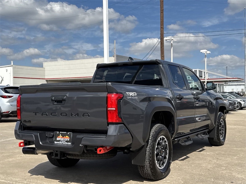 2024 Toyota Tacoma TRD Off-Road 9