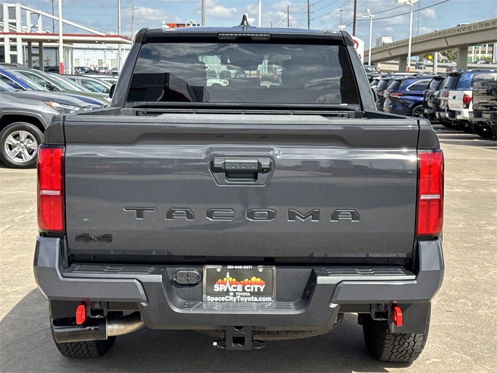 2024 Toyota Tacoma TRD Off-Road 10