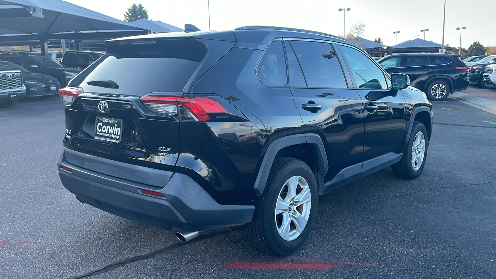 2021 Toyota RAV4 XLE 7