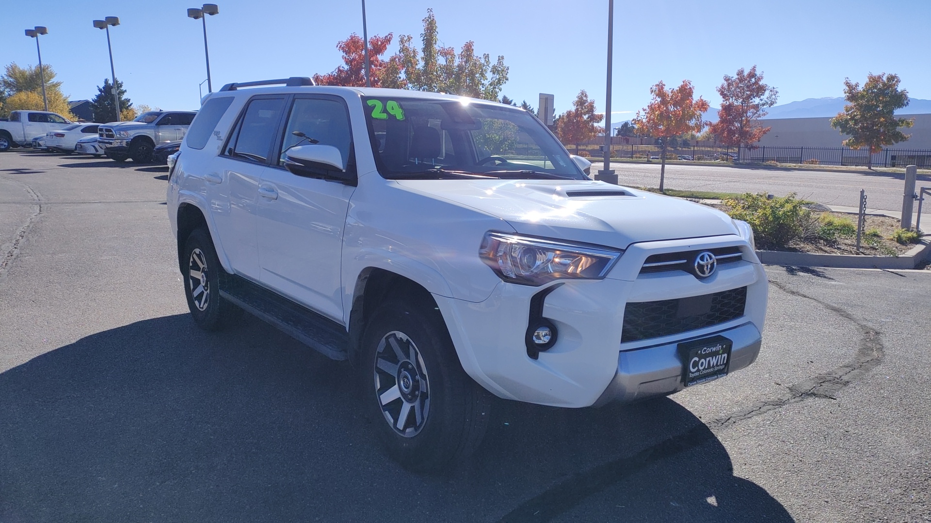 2024 Toyota 4Runner TRD Off-Road Premium 1