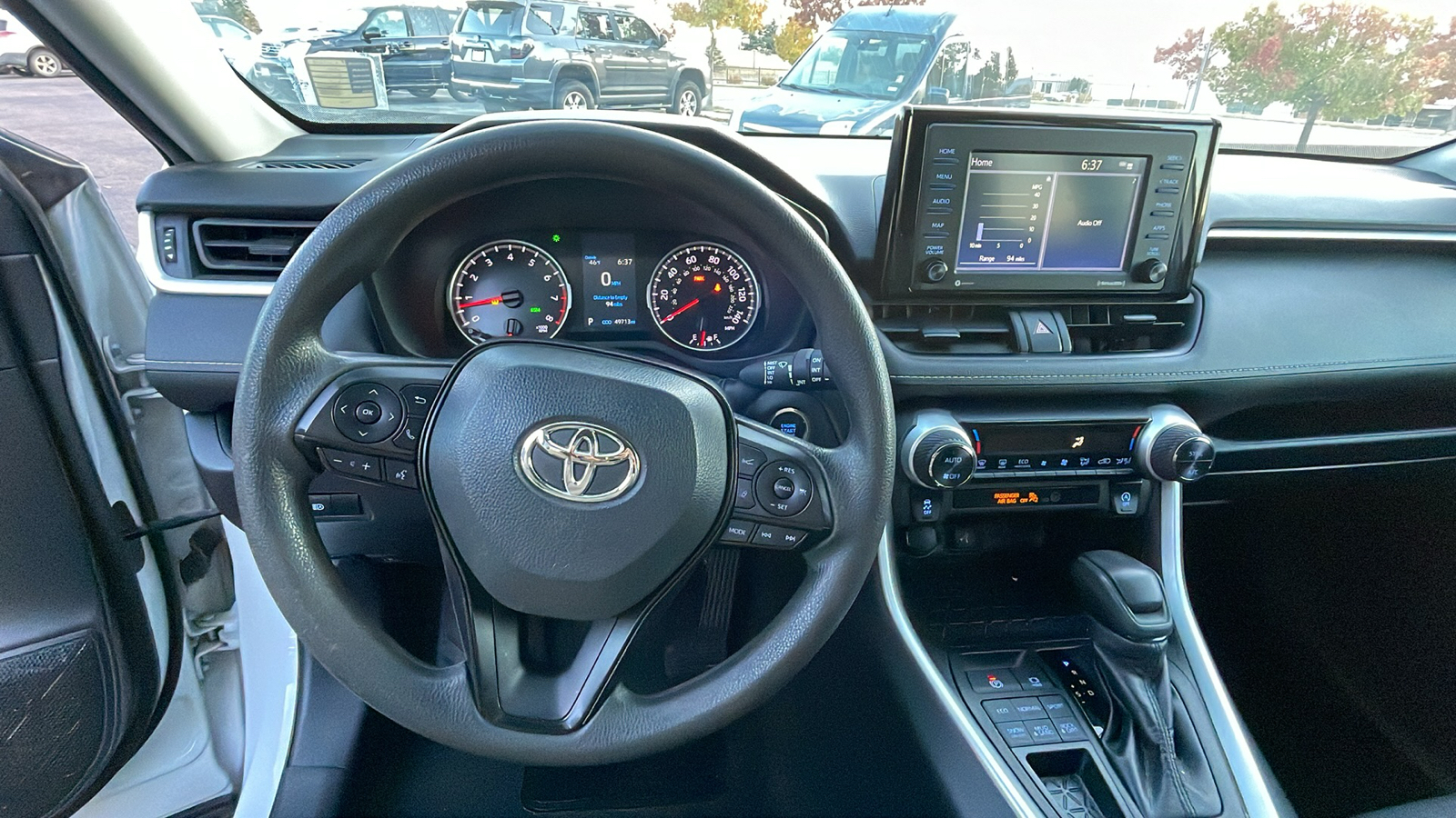 2022 Toyota RAV4 XLE 11