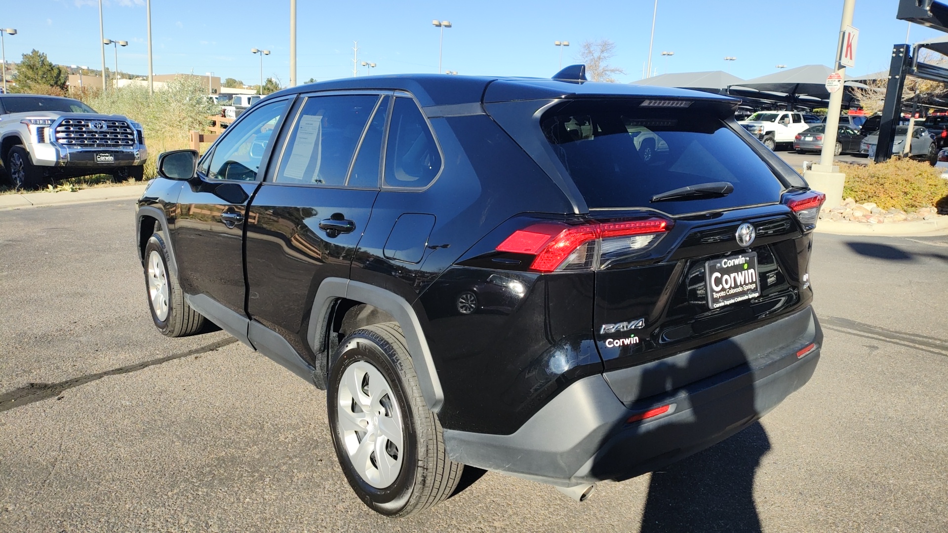 2023 Toyota RAV4 LE 5