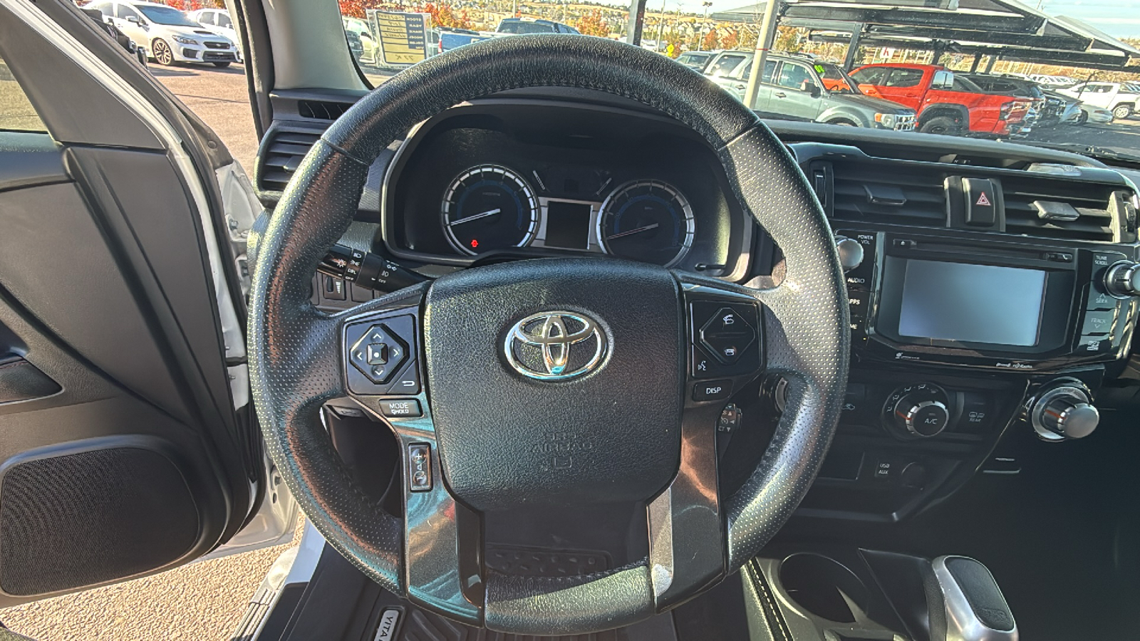 2019 Toyota 4Runner TRD Off-Road 13