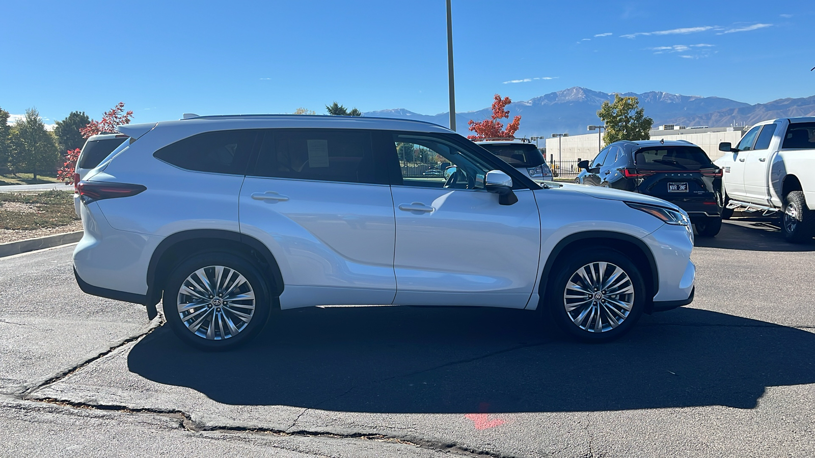 2024 Toyota Highlander Platinum 8