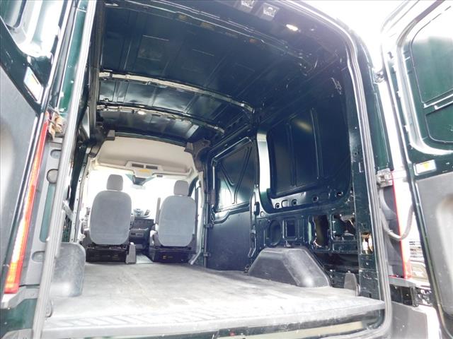 2015 Ford Transit 250 21