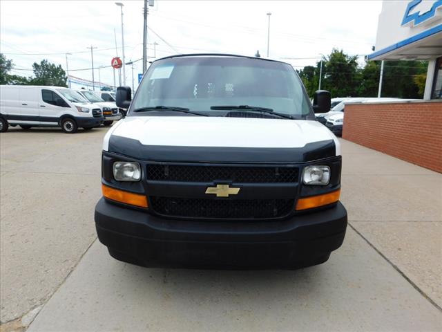 2017 Chevrolet Express g 3