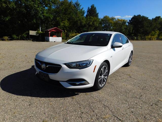 2018 Buick Regal Sportback Essence 4