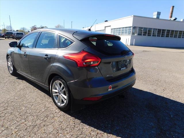 2016 Ford Focus SE 6