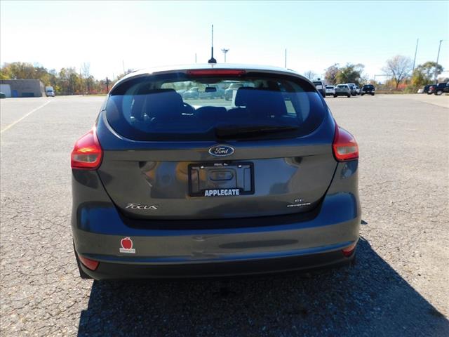 2016 Ford Focus SE 7