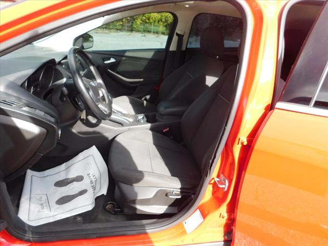 2012 Ford Focus SEL 15