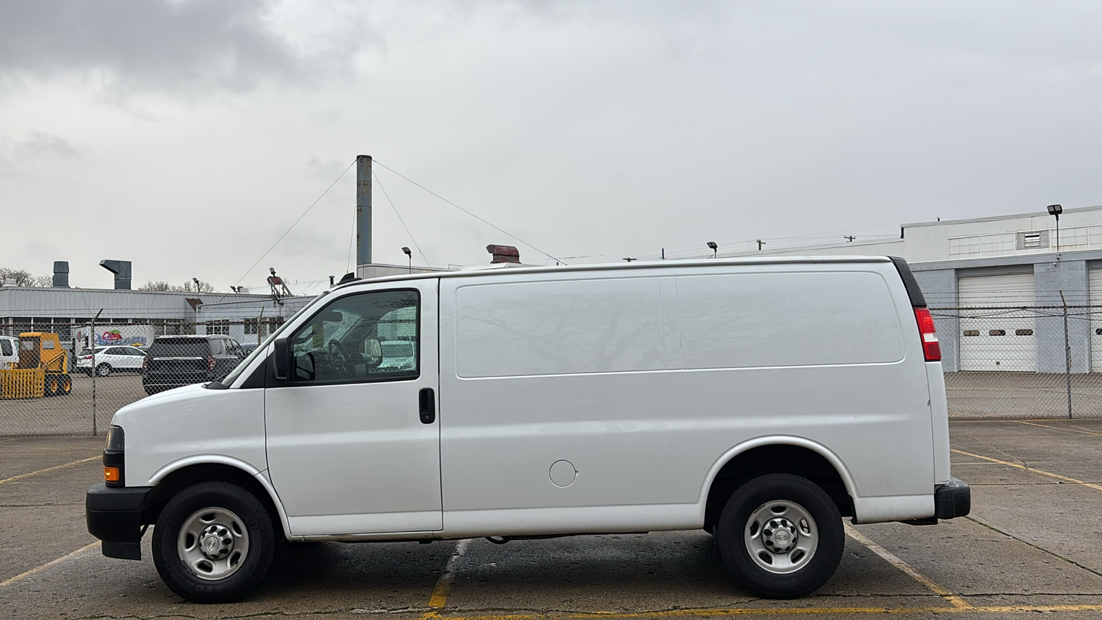 2019 Chevrolet Express 2500 3