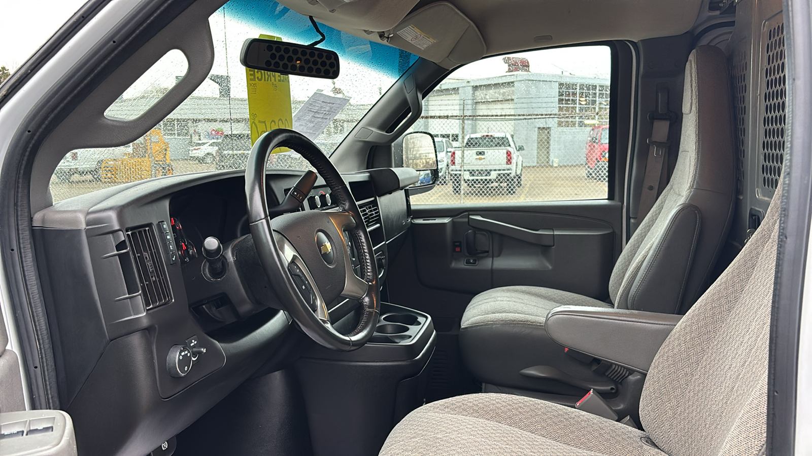 2019 Chevrolet Express 2500 10