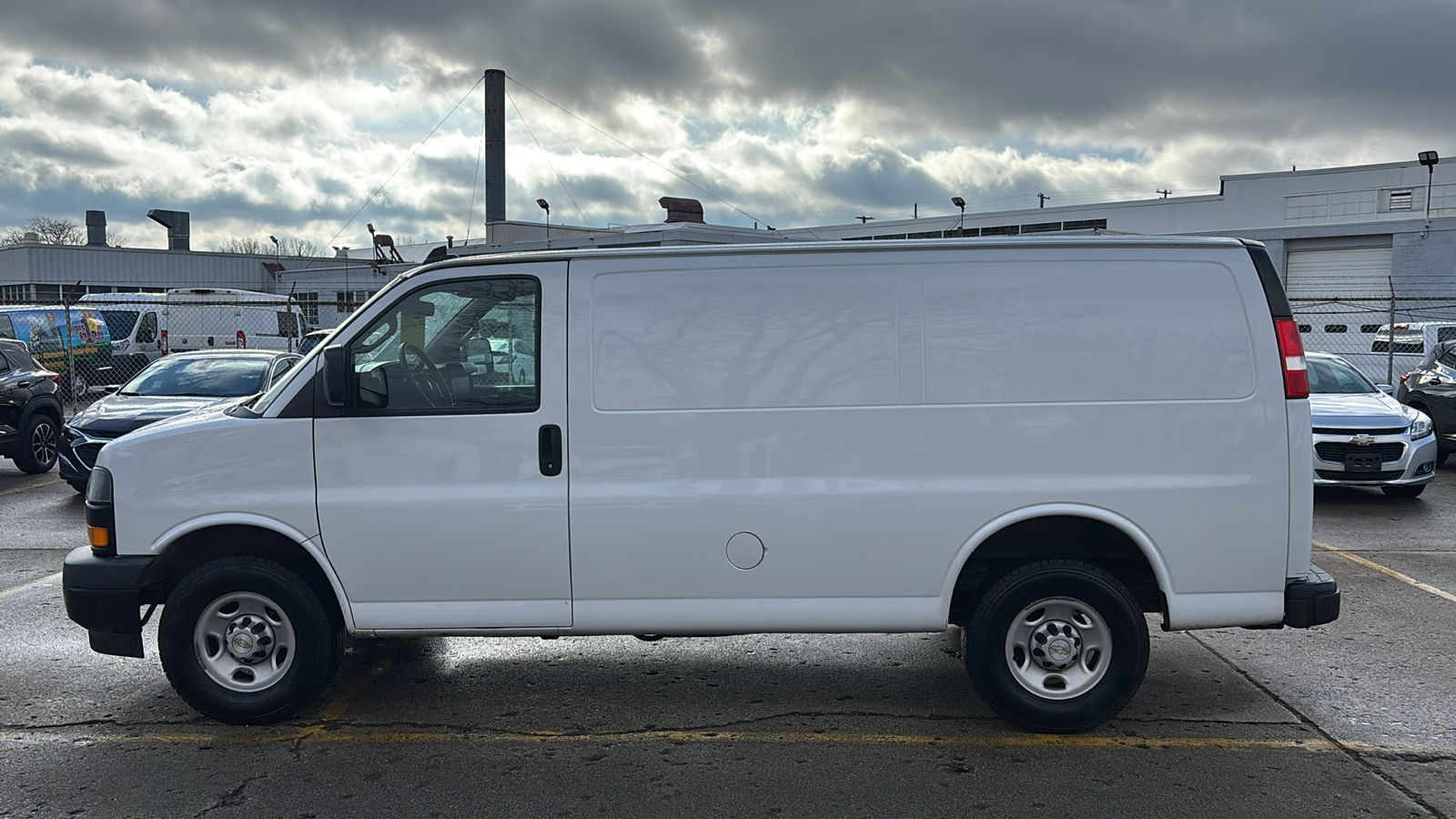 2020 Chevrolet Express 2500 3