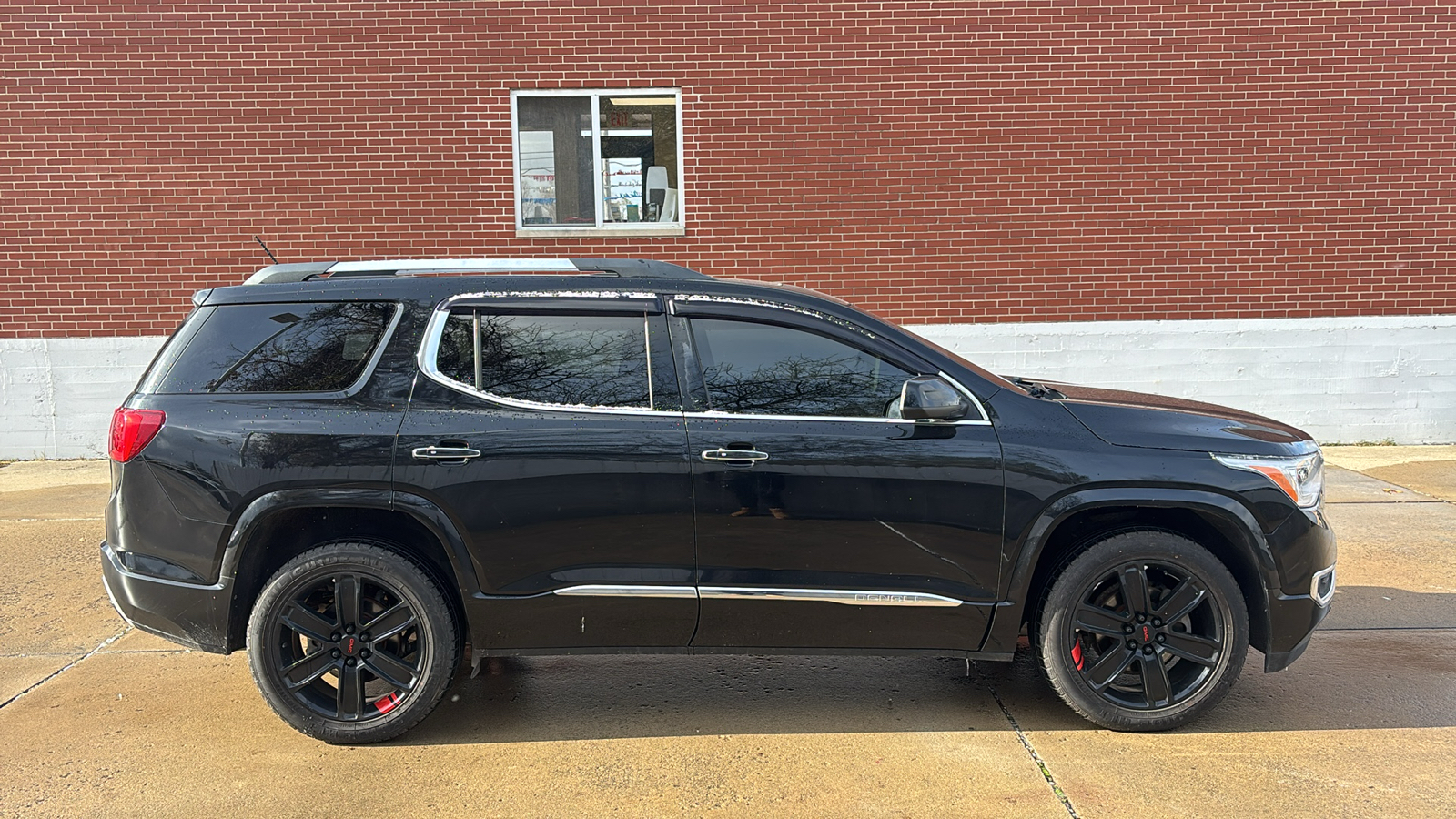 2017 GMC Acadia Denali 6