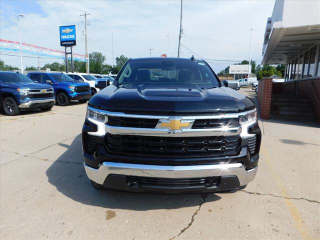 2024 Chevrolet Silverado 1500 cloth 3