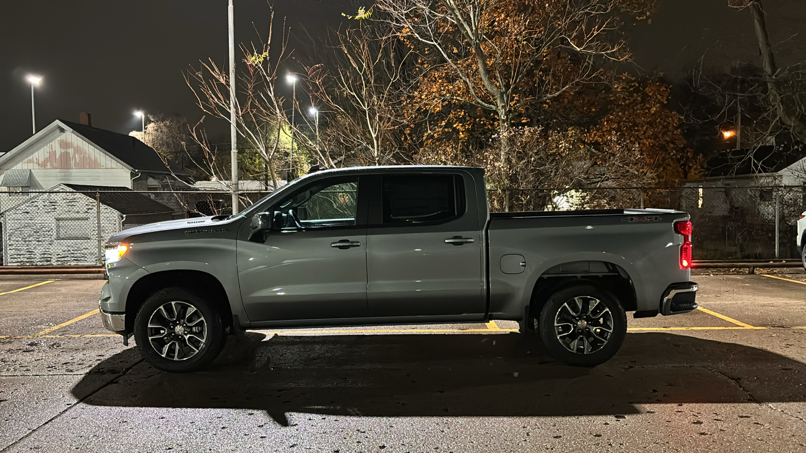 2025 Chevrolet Silverado 1500 LT 3