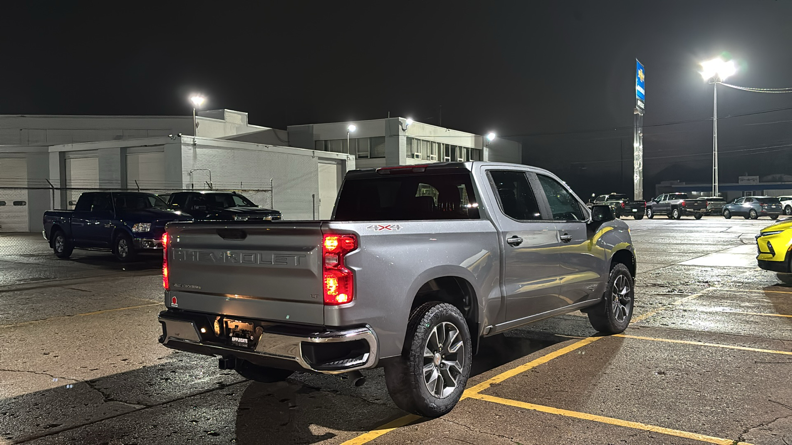 2025 Chevrolet Silverado 1500 LT 5