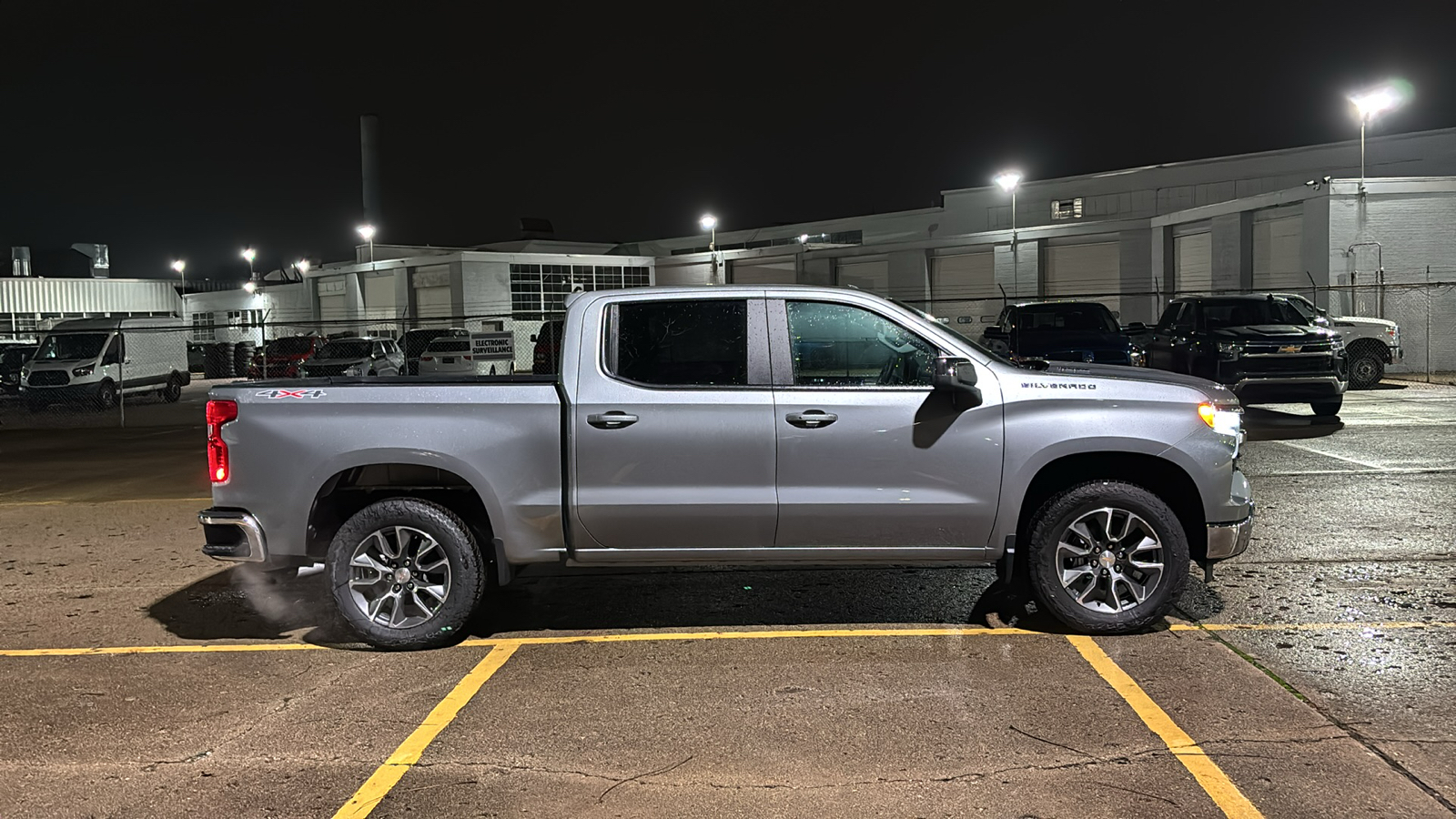 2025 Chevrolet Silverado 1500 LT 6