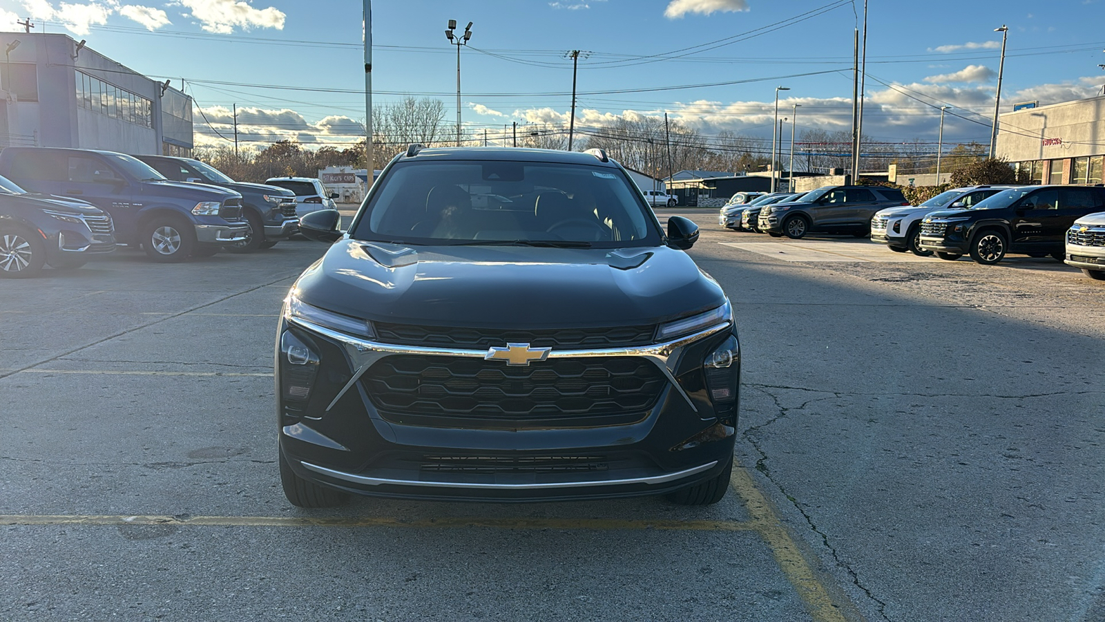 2025 Chevrolet Trax LT 8