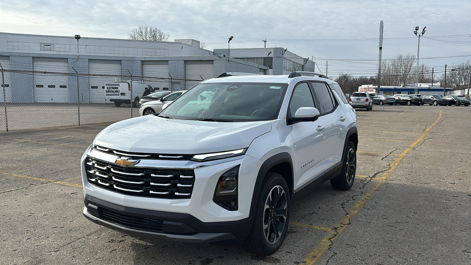 2025 Chevrolet Equinox LT 2