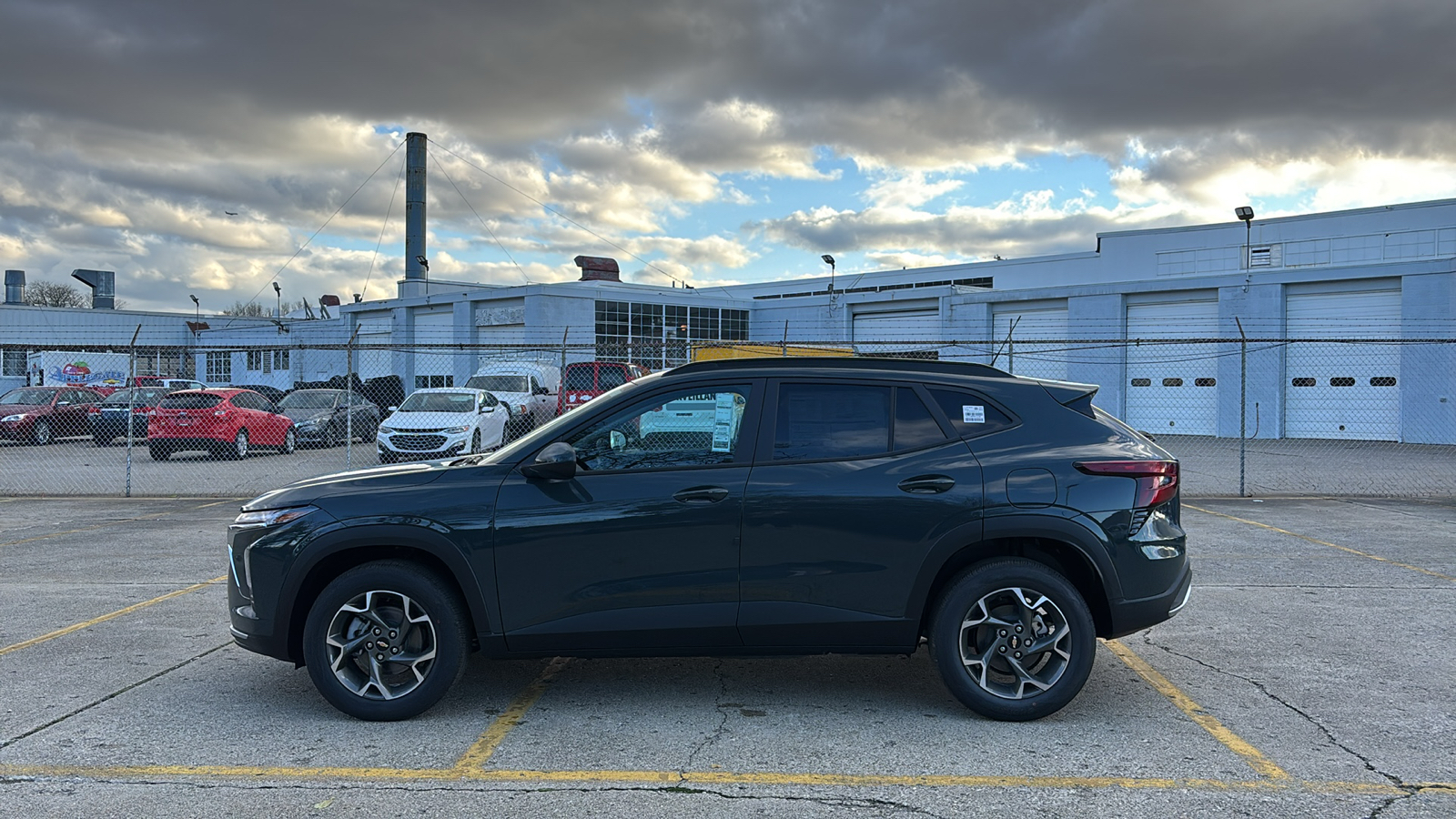 2025 Chevrolet Trax LT 2