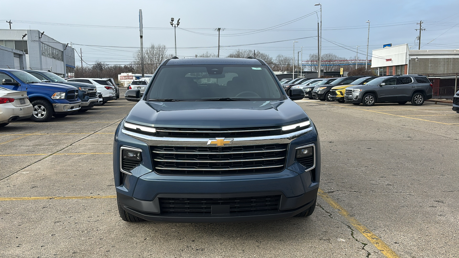 2025 Chevrolet Traverse LT 33